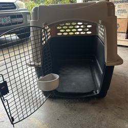 Large Petmate Dog Crate