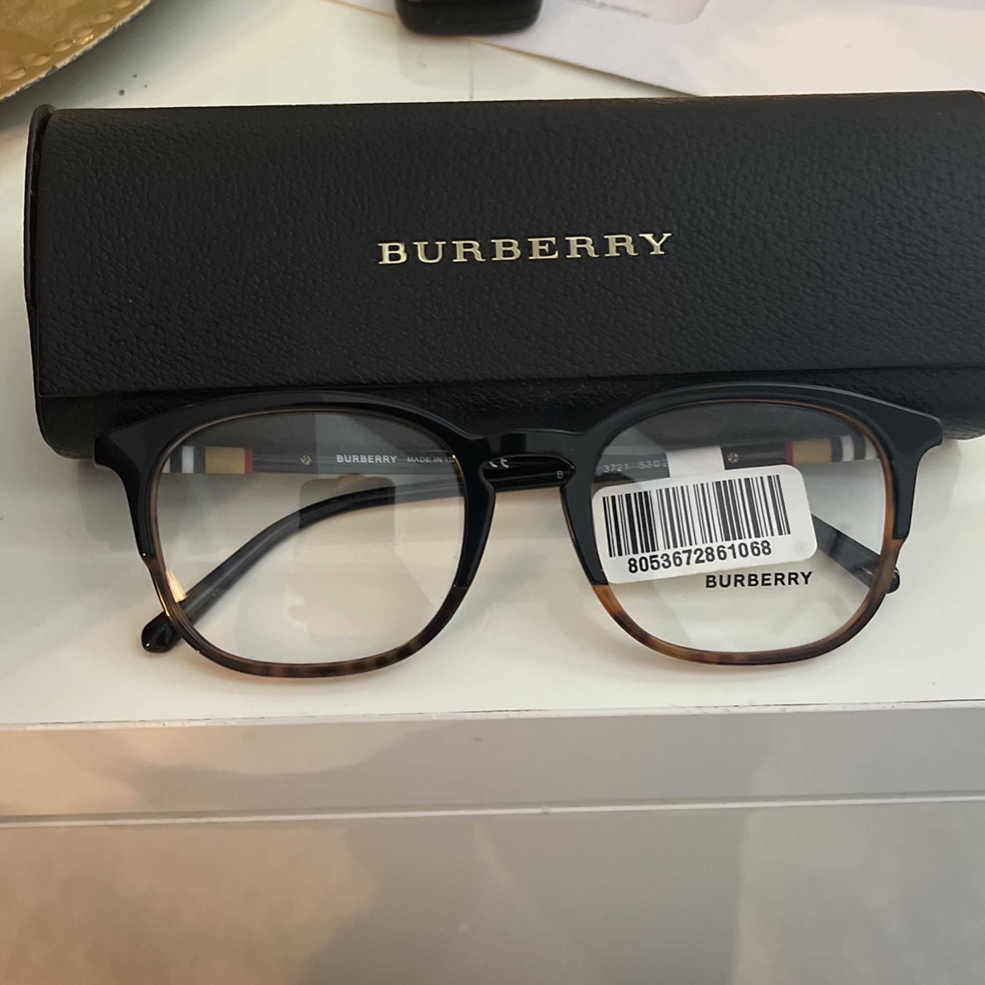 BURBERRY