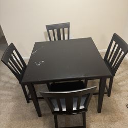 Dining room table (fixer upper )