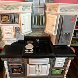 Step2 Kids Plastic Kitchen 