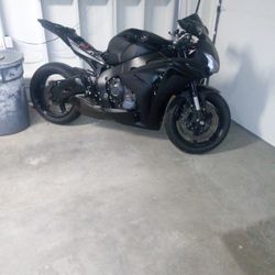 08 Honda 1000RR CBR