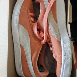 Women Puma Sneakers