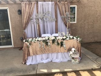Rento Mantelería Mesas y Decoro Para sus Eventos.