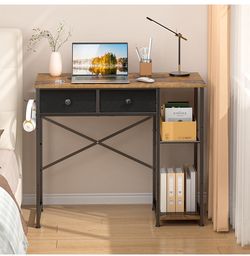 New never used Computer desk pick up In Lemon grove 