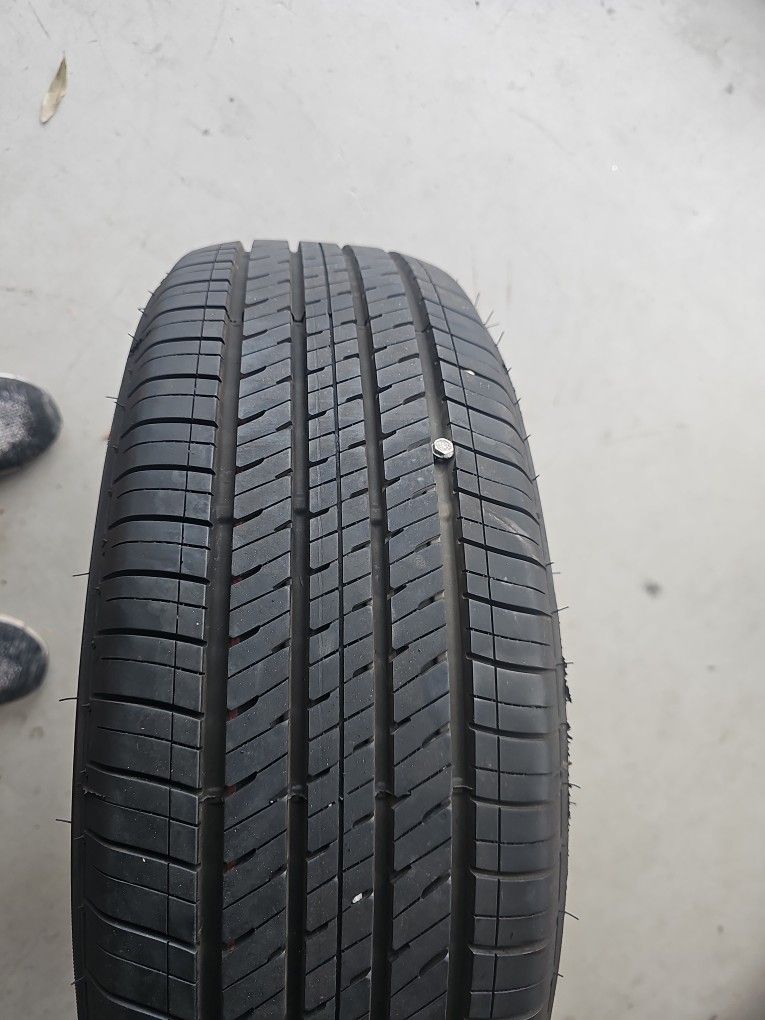 Bridgestone In Use Condition Has A Nail In It Needs To Be Patched One Tire 205 60 16 80% Tread