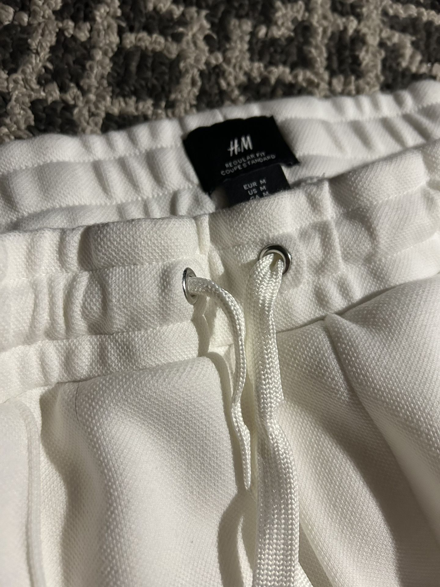 H&MTailored Joggers M