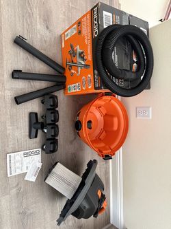 RIDGID 6 Gal. 3.5 Peak HP NXT Shop Vacuum Wet Dry Vac with General Debris Filter, Locking Hose and Attachments HD06001