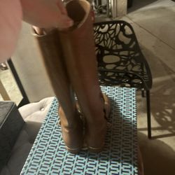 Torry Burch Boots 