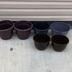 6 Plastic flower pots $8 each 