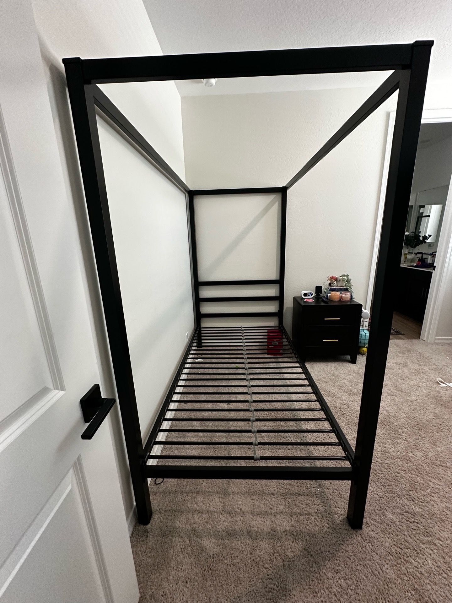 Twin Canopy Bed