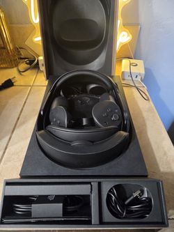 Meta Quest Pro VR Headset
