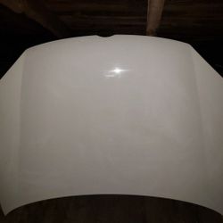 06 Jetta Hood Painted White No Damage 
