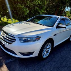2013 Ford Taurus