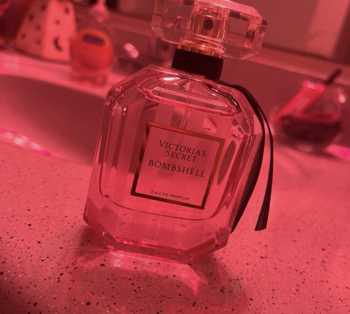 Victoria Secret Bombshell