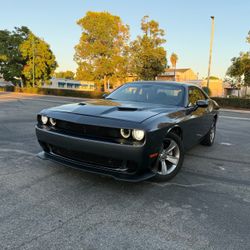 2015 dodge challenger sxt