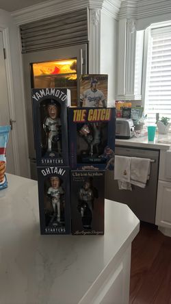 Los Angeles Dodgers World Champions “The Catch” Collectible