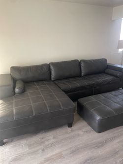 L shaped couch with ottoman
