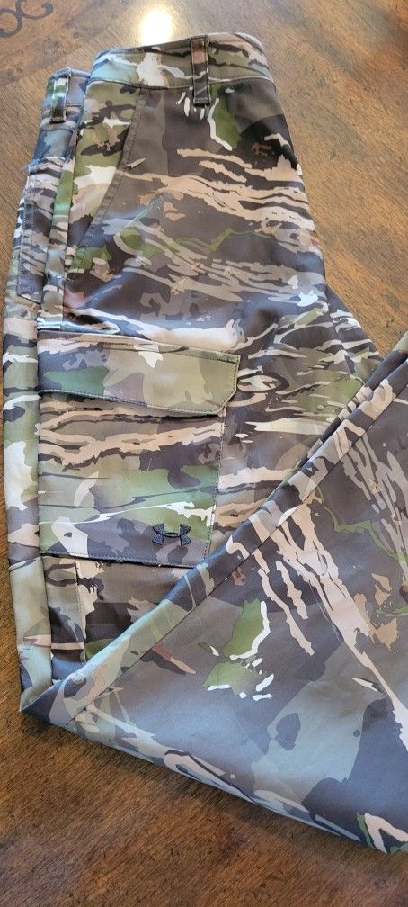 Under Armour Youth Storm  Camo Pants