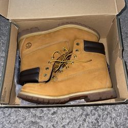 Women’s Timberlands 