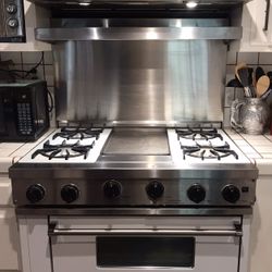 Viking Gas Range 36”