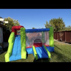 Bounce House 