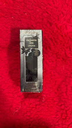 Revolution, Enchanted Kiss, Lipstick Black