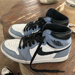 Air Jordan 1 Retro High OG University Blue