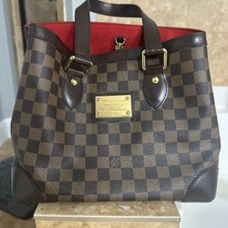Barely Used Louis Vuitton Shoulder Bag