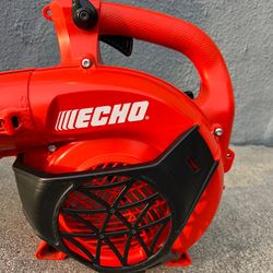 Echo  leaf  blower 2520