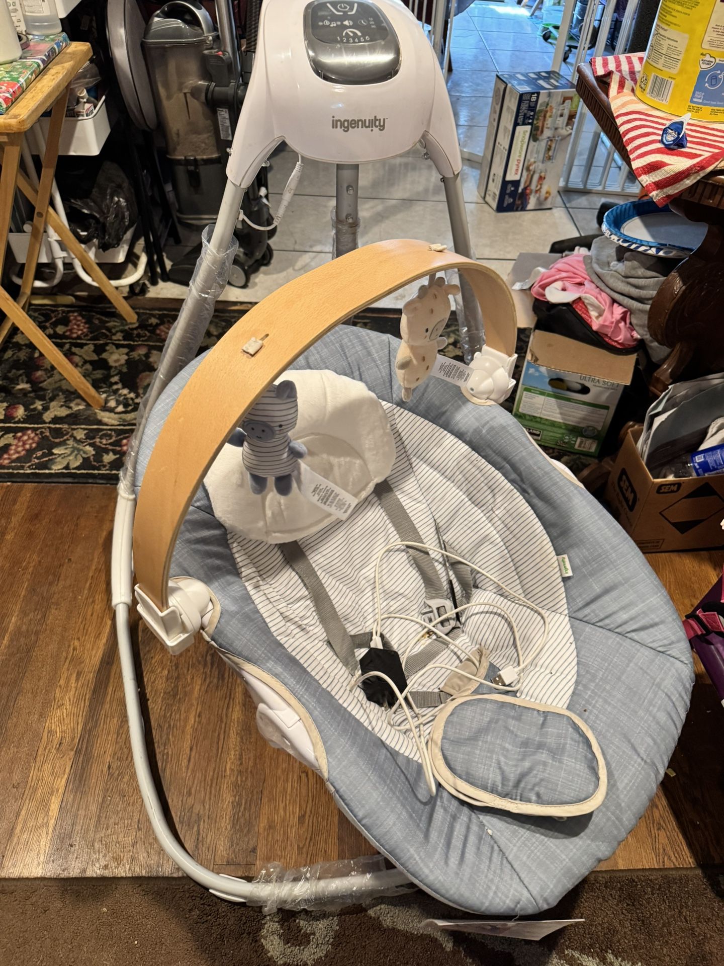 Ingenuity Swing Like New 
