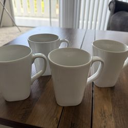 4 White Mugs