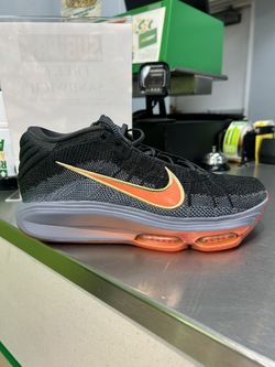 Nike Air Zoom Gt Hustle 3 Size 9.5