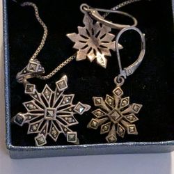 Snowflake Necklace And Earring Set