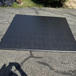 Chevy/GMC Tonneau Cover
