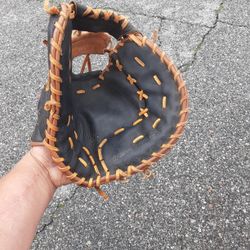 Rawlings First Base Glove