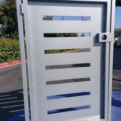 Royal Metal gate White Finish 