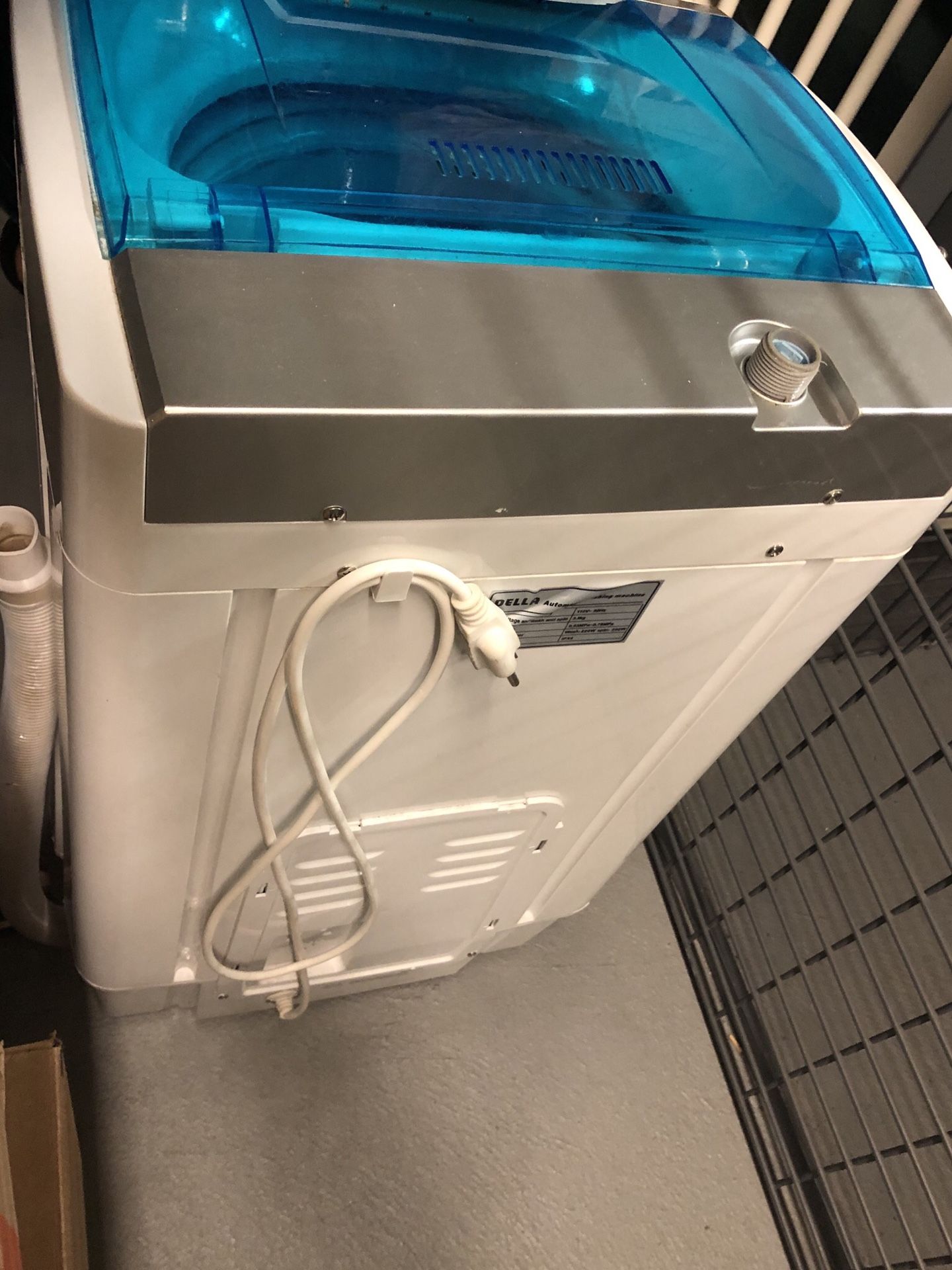 Della portable washing machine 3,5 kg, 7.7 lbs for Sale in Staten