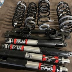 JEEP GLADIATOR 3.5 FOX SUSPENSION LIFT KIT