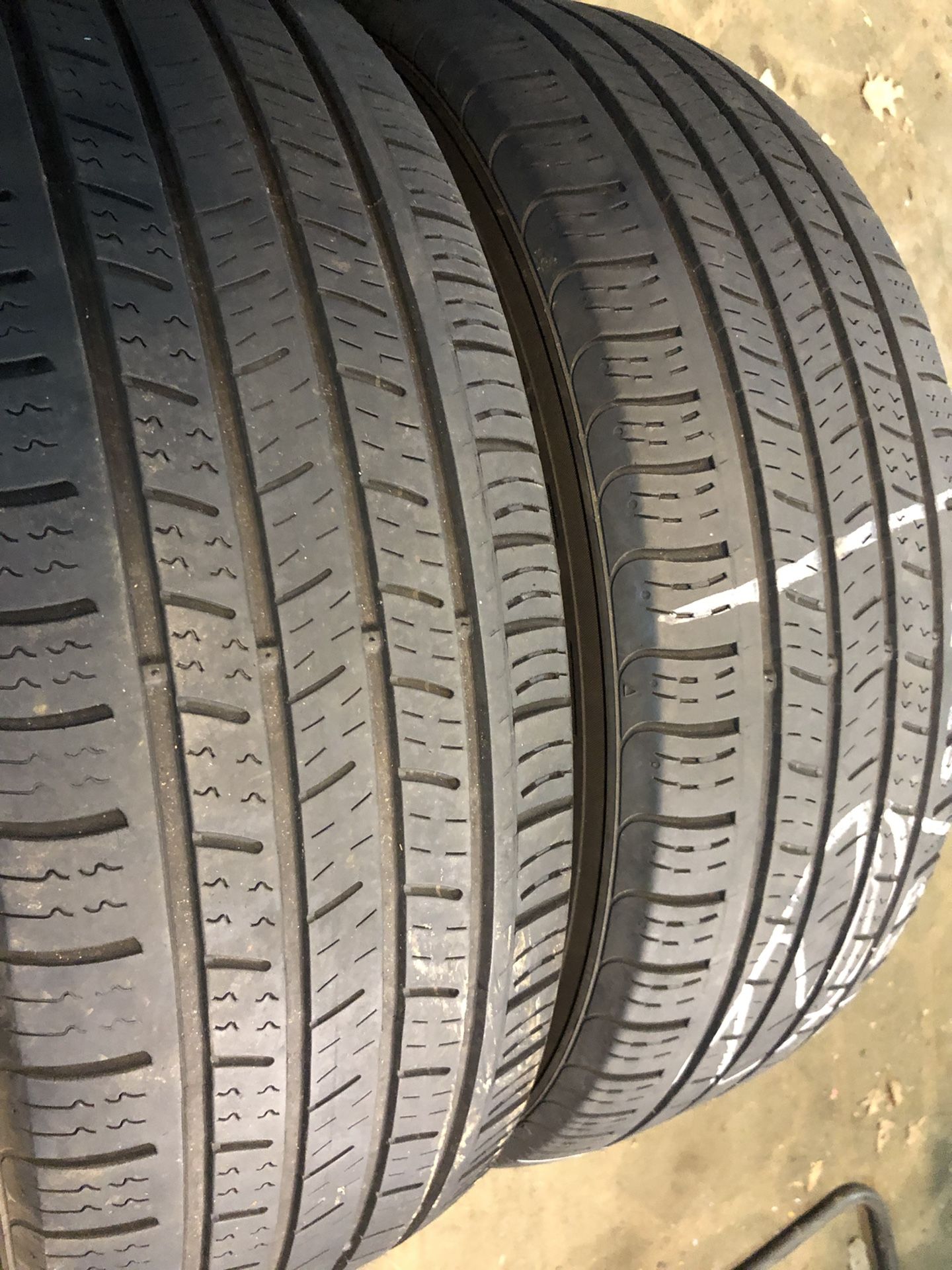 Pair Tires 225 65 17