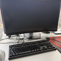 Dell Curved LED QHD 32inch gaming monitor