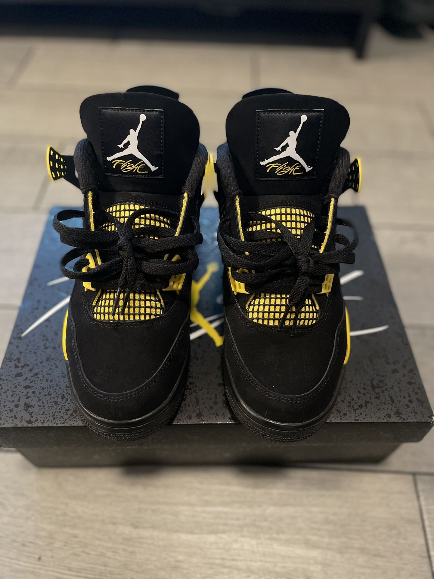 Jordan 4 Retro Thunder
