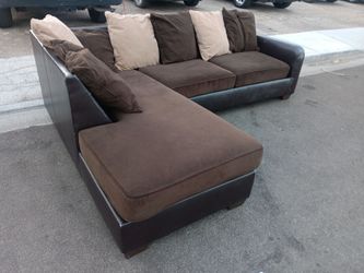 ////BEST OFFER////// 2 Piece  Sectional Sofa Couch-DELIVERY AVAILABLE!!!!!!!