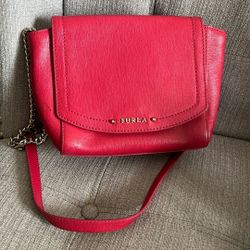 Furls Leather Bag