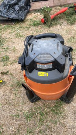 Vacuum 16 gallons