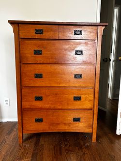 Mission Craftsman Style Tall 6-Drawer Wood Dresser / Chest – Warm Honey Brown