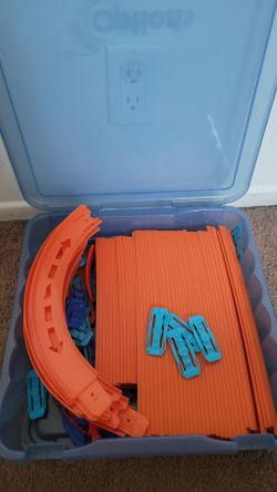 Hot Wheels tracks