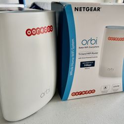 Netgear Orbi RBR50v2 Router AC3000 Tri-Band Mesh Wi-Fi