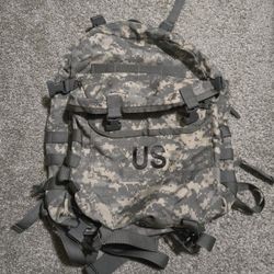 US Molle 2 load Berring 3-Day Assult Pack UCP Digital Camouflage