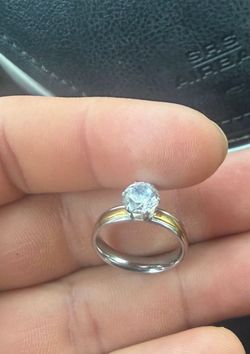 14k ring for sale weight 2.7 grams for Sale $300