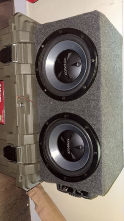 Car base speaker